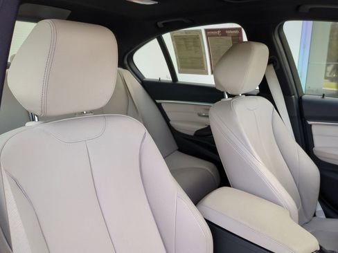 Used 2016 BMW 340i Sedan RWD image 33