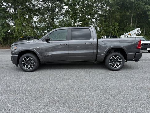 New 2026 RAM 1500 Laramie w/ Laramie Preferred Package AWD/4WD image 4