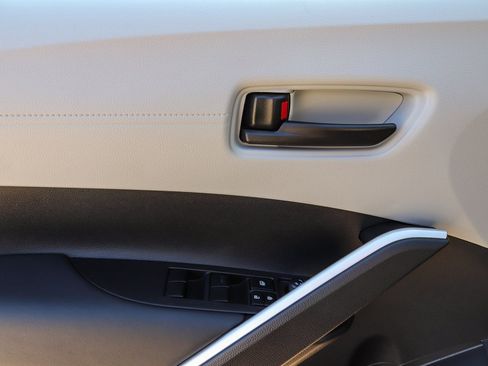 New 2026 Toyota Corolla Cross L image 22