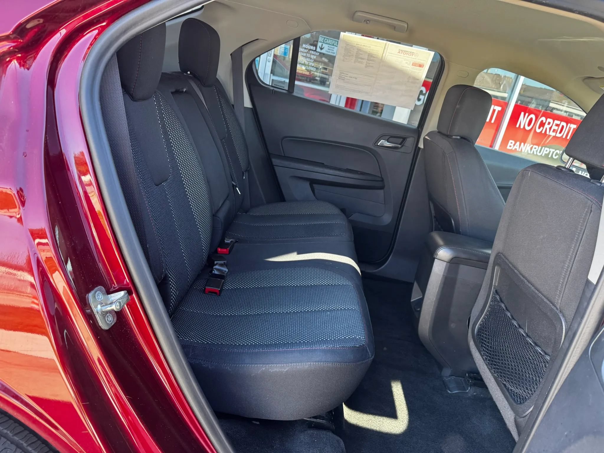 Used 2017 Chevrolet Equinox LT FWD image 17