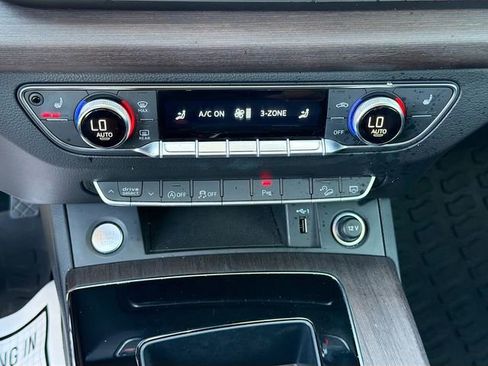 Used 2021 Audi Q5 Premium w/ Convenience Package image 33