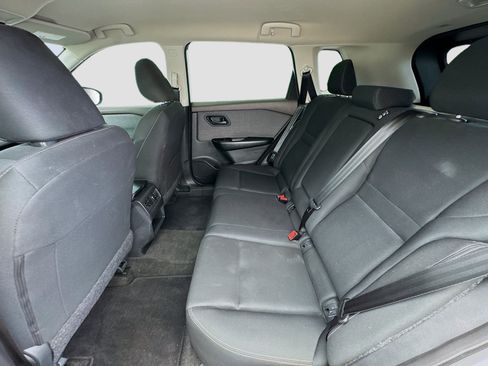 Used 2023 Nissan Rogue S image 15