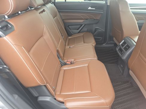 Certified 2023 Volkswagen Atlas SE w/ Panoramic Sunroof Package AWD/4WD image 18