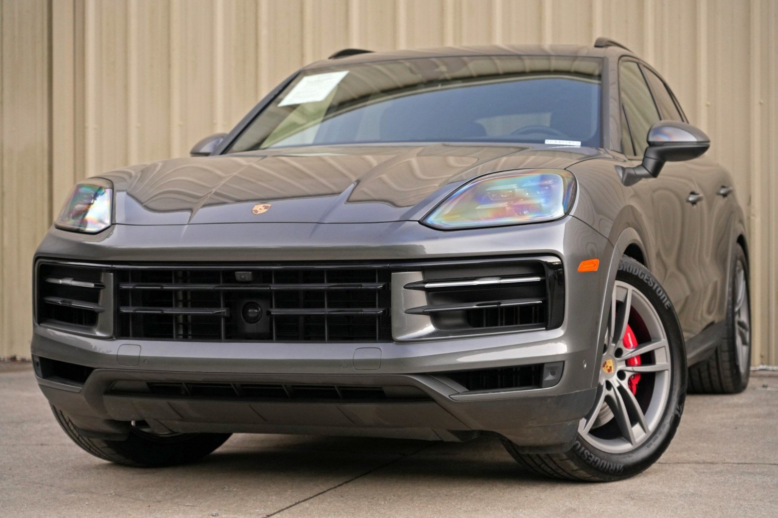 Used 2024 Porsche Cayenne S w/ Premium Package Plus AWD/4WD image 3