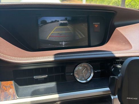 Used 2017 Lexus ES 350 w/ Luxury Package FWD image 15