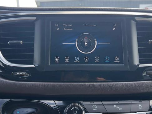 Used 2019 Chrysler Pacifica Touring Plus FWD image 25