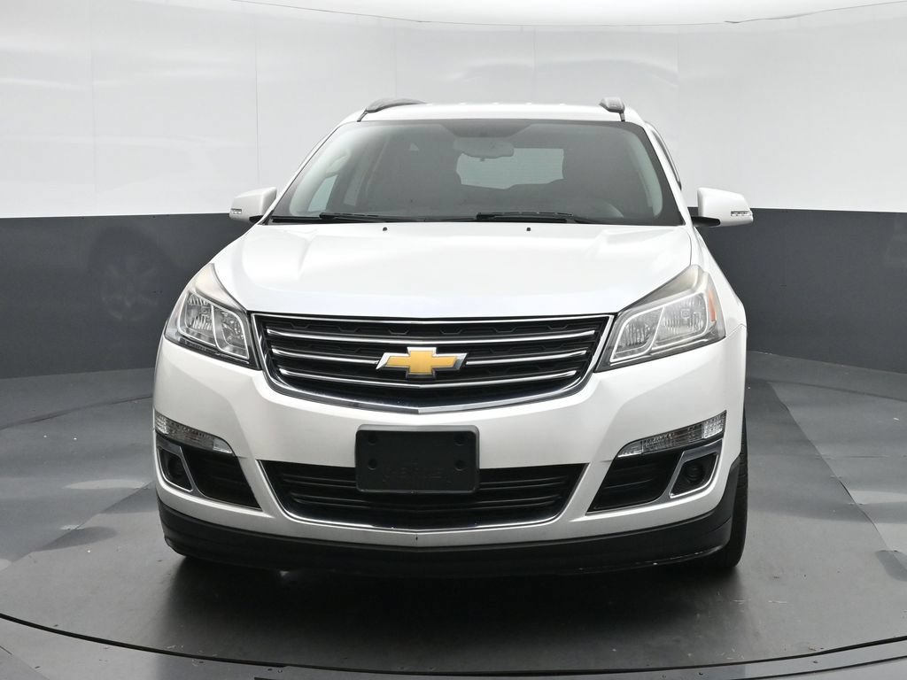 Used 2017 Chevrolet Traverse LT w/ Style and Technology Package AWD/4WD image 2