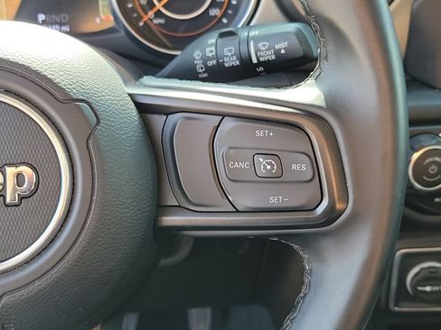Used 2021 Jeep Wrangler Sport AWD/4WD image 18