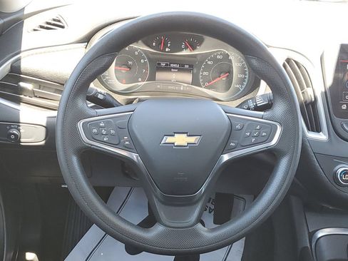 Used 2025 Chevrolet Malibu LT FWD image 27