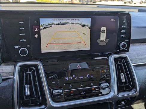 Certified 2023 Kia Sorento S w/ Panoramic Sunroof Package image 14