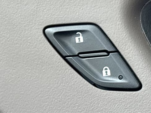 Used 2024 Chevrolet Malibu LT FWD image 24