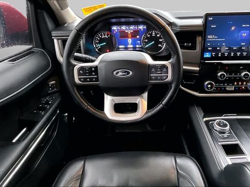 Used 2022 Ford Expedition XLT RWD image 6