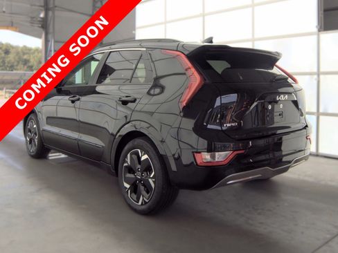 Used 2023 Kia Niro Wind w/ Wind Preserve Package FWD image 4