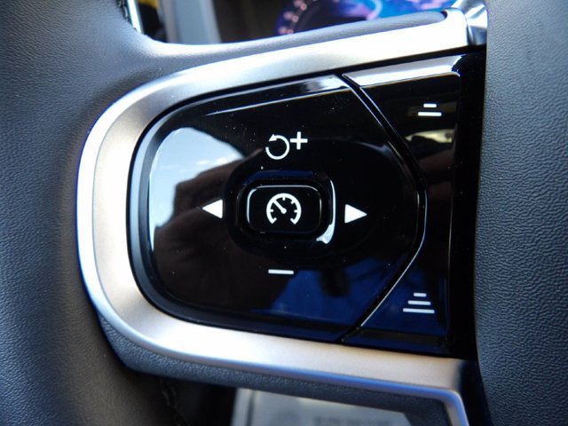 Certified 2026 Volvo XC60 B5 Plus AWD/4WD image 20