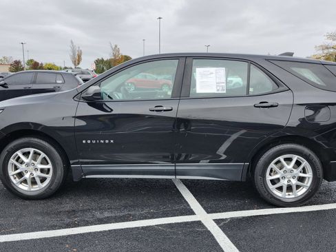Used 2022 Chevrolet Equinox LS image 8
