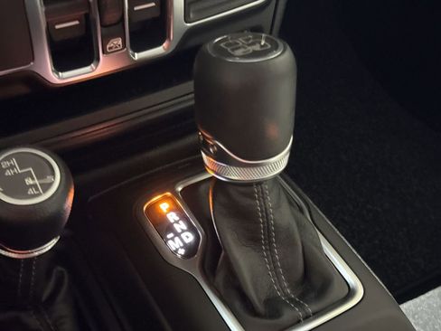 New 2026 Jeep Gladiator Sport AWD/4WD image 18