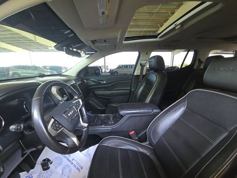 Used 2020 GMC Acadia Denali AWD/4WD image 5