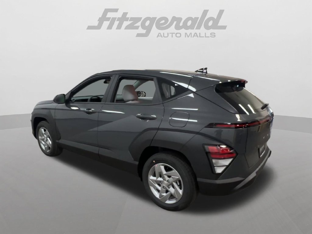 New 2027 Hyundai Kona SE FWD image 6