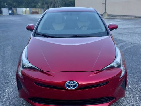 Used 2016 Toyota Prius Four Touring FWD image 4