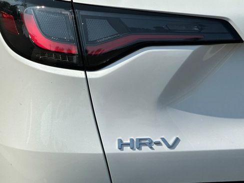New 2026 Honda HR-V LX image 28