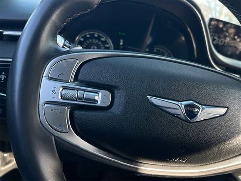 Used 2025 Genesis GV70 2.5T image 13