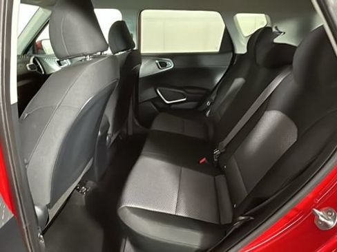Used 2024 Kia Soul LX w/ Option Group 015 FWD image 25