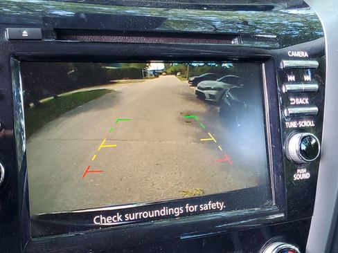 Used 2023 Nissan Murano SV image 26