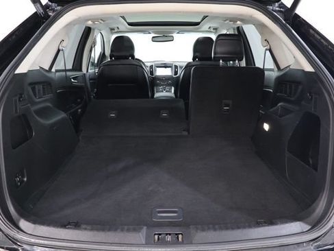 Used 2017 Ford Edge SEL w/ Equipment Group 201A AWD/4WD image 36