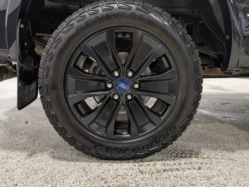 Used 2019 Ford F150 XLT w/ Equipment Group 302A Luxury AWD/4WD image 13