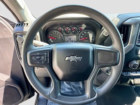 Used 2024 Chevrolet Silverado 1500 Custom Trail Boss w/ Turbomax Blackout Package AWD/4WD image 11
