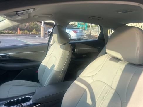 Used 2022 Hyundai Sonata SE image 10