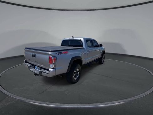 Used 2021 Toyota Tacoma TRD Off-Road w/ TRD Premium Off Road Package AWD/4WD image 8