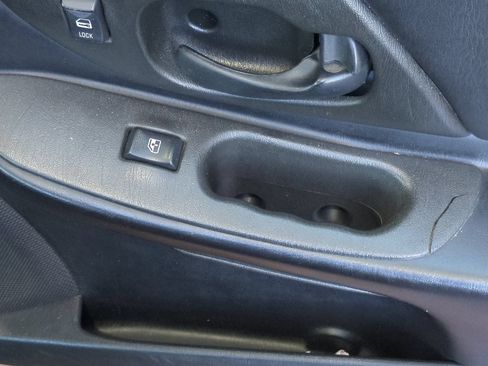 Used 2005 Chevrolet Monte Carlo SS w/ Preferred Equipment Group FWD image 21
