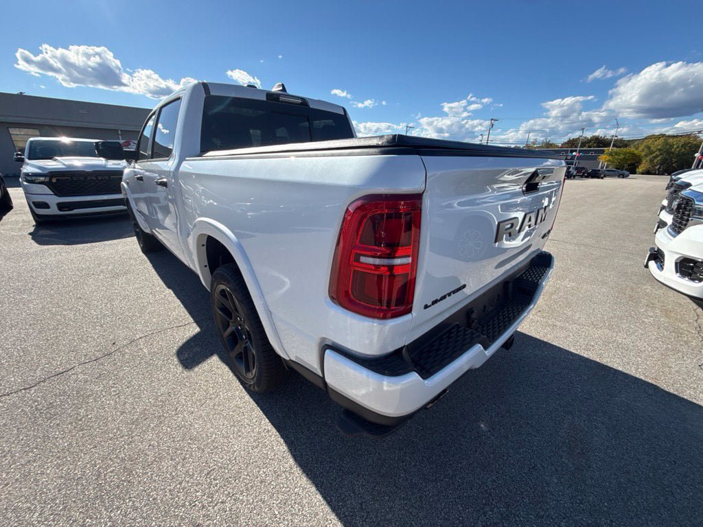 New 2027 RAM 1500 Limited AWD/4WD image 3