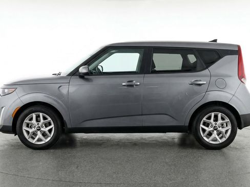 Used 2025 Kia Soul LX w/ LX Technology Package image 5