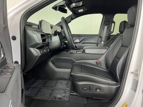 New 2026 Chevrolet Silverado EV LT image 10