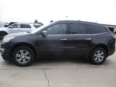 Used 2015 Chevrolet Traverse LT AWD/4WD image 3