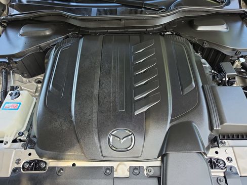 Used 2024 MAZDA CX-90 3.3 Turbo w/ Preferred Plus AWD/4WD image 18