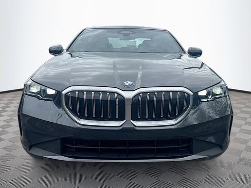 Used 2025 BMW 530i xDrive image 2