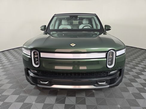 Used 2023 Rivian R1S Adventure AWD/4WD image 8