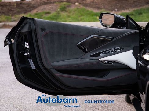 Used 2023 Chevrolet Corvette Stingray Premium Conv RWD image 17
