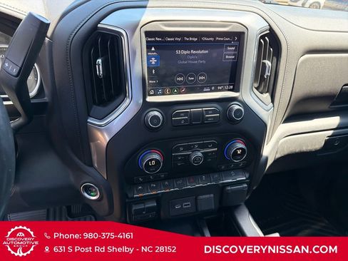 Used 2019 Chevrolet Silverado 1500 LTZ w/ LTZ Premium Package AWD/4WD image 14