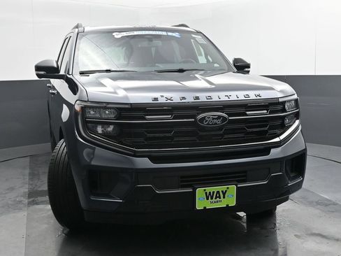 New 2026 Ford Expedition Platinum w/ Stealth Performance Package AWD/4WD image 9