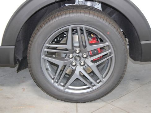 New 2026 Ford Explorer ST w/ Sun And Sound Package image 13