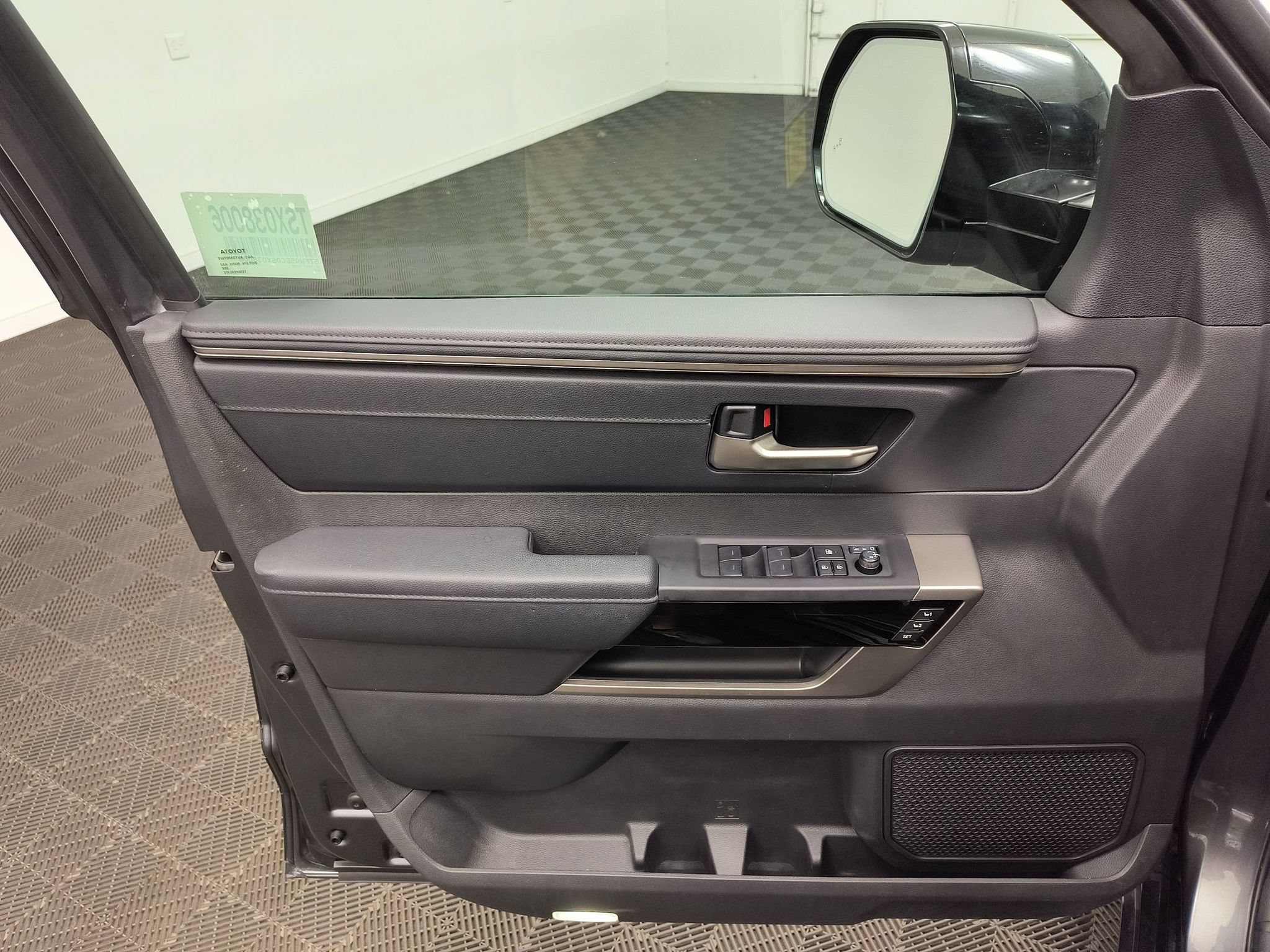 Used 2025 Toyota Tundra Limited w/ TRD Off-Road Package AWD/4WD image 11
