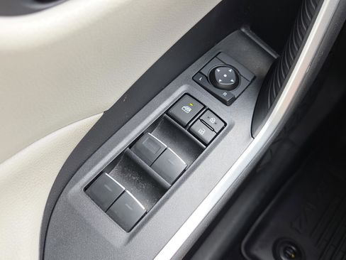 Certified 2025 Toyota RAV4 XLE w/ Convenience Package FWD image 20