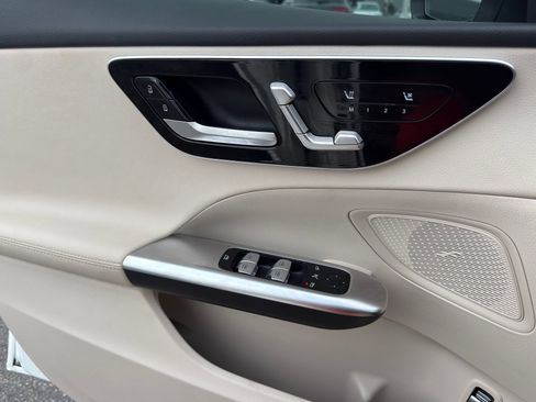 Used 2024 Mercedes-Benz C 300 Sedan image 21
