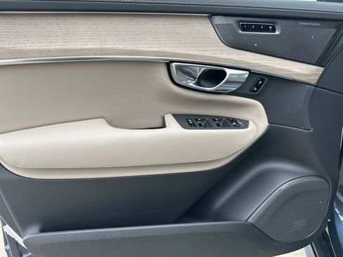 New 2026 Volvo XC90 B5 Plus image 12