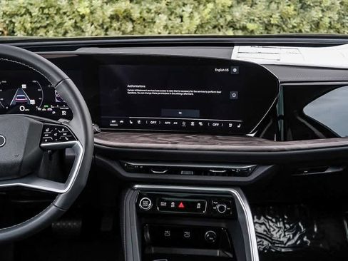 New 2025 Audi Q5 Premium Plus image 13