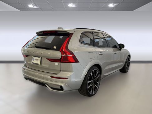 Used 2024 Volvo XC60 T8 Ultimate w/ Protection Package Premier AWD/4WD image 9